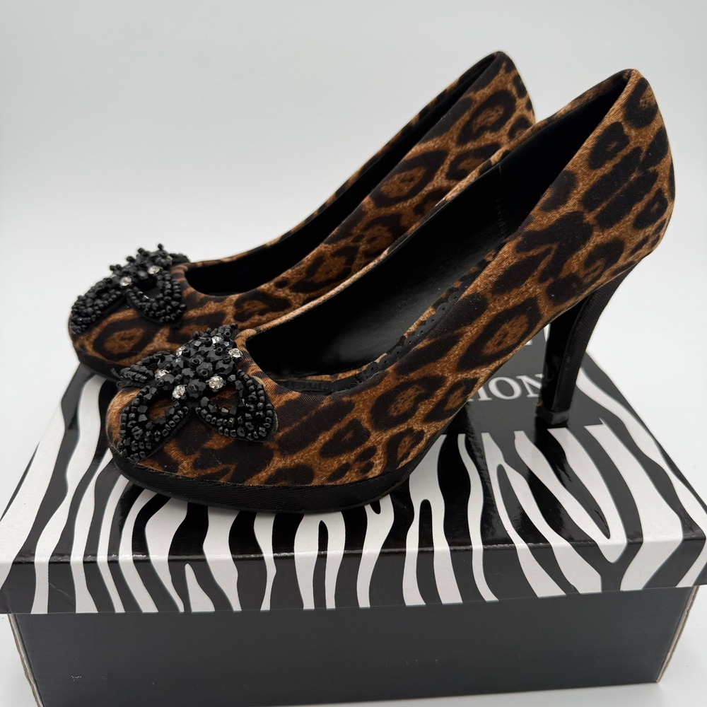 Whittall & Shon Leopard‎ Coffee Beaded Bow Stiletto Pumps Heels Size 7.5